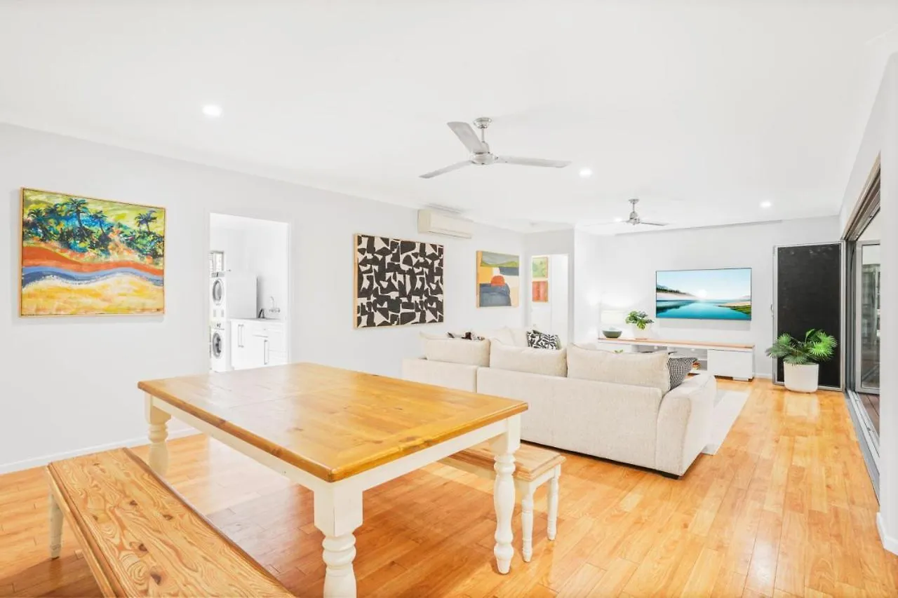 Holiday home Tranquil Waters Blue Lagoon Retreat Trinity Beach