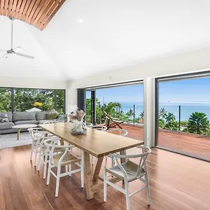 Holiday home Belle Escapes Trinity Blue Oceanview, Trinity Beach